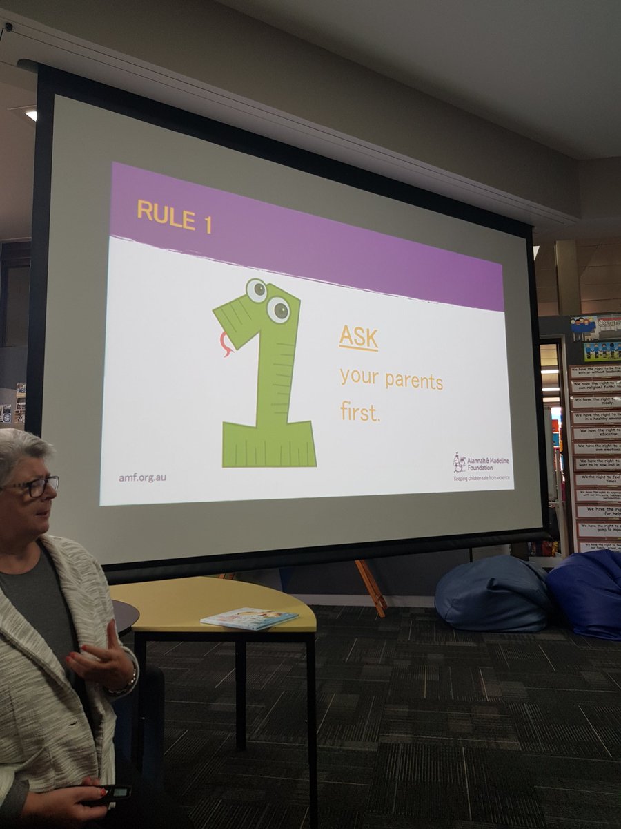 MrsKristyMussel's tweet photo. Today the grade 1/2 children learnt about cybersafety. We need to keep children safe while online and should always supervise our children while they are using technology. @stpeterssws @MsGraceFrazzica #alannahandmadelinefoundation #keepinformationsecret #strangerdanger #3rules https://t.co/OhnG58YAaZ