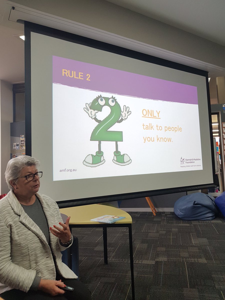MrsKristyMussel's tweet photo. Today the grade 1/2 children learnt about cybersafety. We need to keep children safe while online and should always supervise our children while they are using technology. @stpeterssws @MsGraceFrazzica #alannahandmadelinefoundation #keepinformationsecret #strangerdanger #3rules https://t.co/OhnG58YAaZ