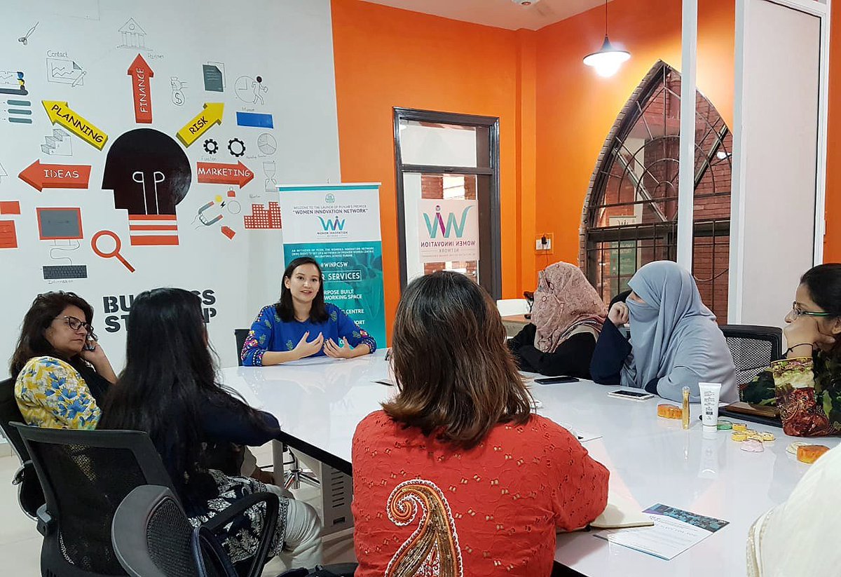 winpcsw's tweet photo. Wonderful exchange of entrepreneurial stories between our guest speaker Belinda Esterhammer &amp; #women #entrepreneurs.

Huge thanks to Belinda, founder NextGen Network &amp; Springboard Group for taking out time for an awesome #firesidechat!

cc:@pcswpb @fauziaviqar https://t.co/WmCZ0yaCiA