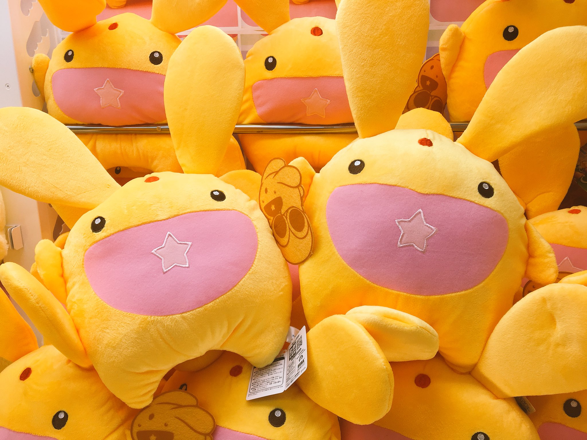 セガ旭 景品入荷情報 ぷよぷよカーバンクルスペシャルぬいぐるみ 入荷しました めちゃくちゃかわいい カーバンクルは珍しいですね たいやきを持ってるバージョンと2種類 ぜひ ゲットしてください セガ旭 ぷよぷよ カーバンクル