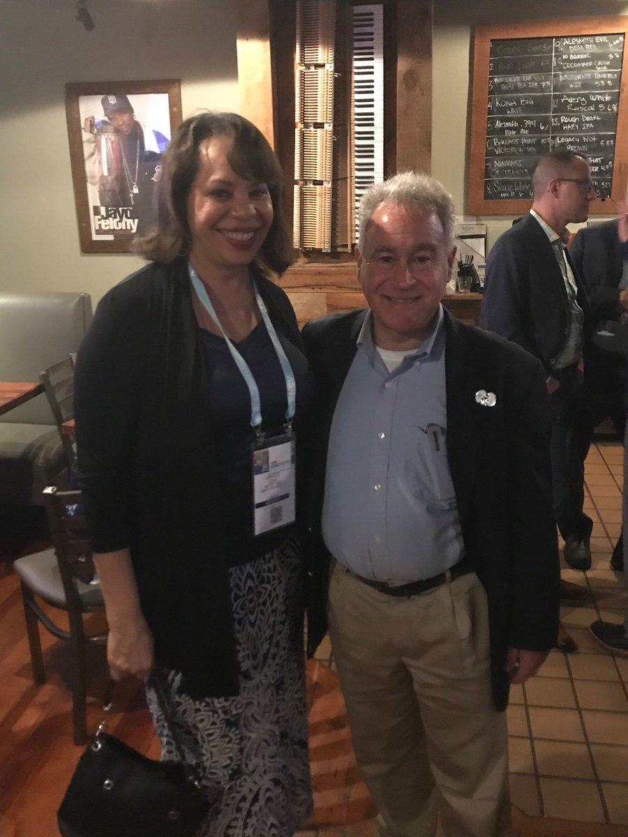 <a href="/EmoryNephrology/">Emory Nephrology</a> party!!! #KidneyWk #IamASN