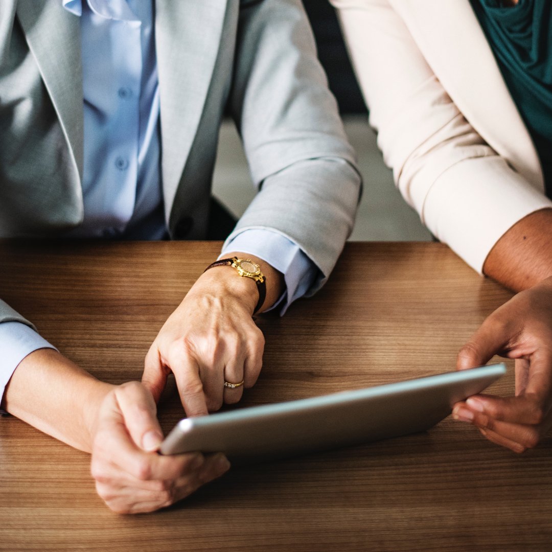 MOTOffTraining's tweet image. We work closely with businesses, creating tailored training courses that ensure employees have the skills and knowledge they need in their job role. Visit our website for more information about our services and our courses... bit.ly/2JjHSNR #TrainingCourses #HR #NewJob