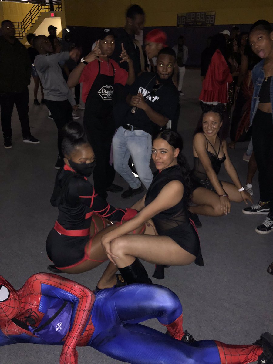 _dmhaze's tweet photo. My favs from #KappaWeen #gospidey https://t.co/aMA2bQUO50