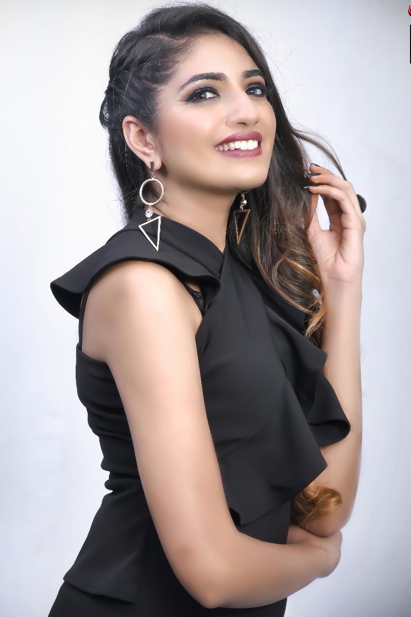 dazzlerrHQ's tweet photo. Beautiful Female Models available for Fashion Shows,shoots,Promotional Activities and Rampwalk
Visit: www.dazzlerr.comhttps://www.dazzlerr.com/profile/anshitalovelysethi/
#Models #Modelsonline #Femalemodels #Bookmodels #Dazzlerrhq #Celebrity #BollywoodActresses #fashionshows https://t.co/XkYLhlg4L3