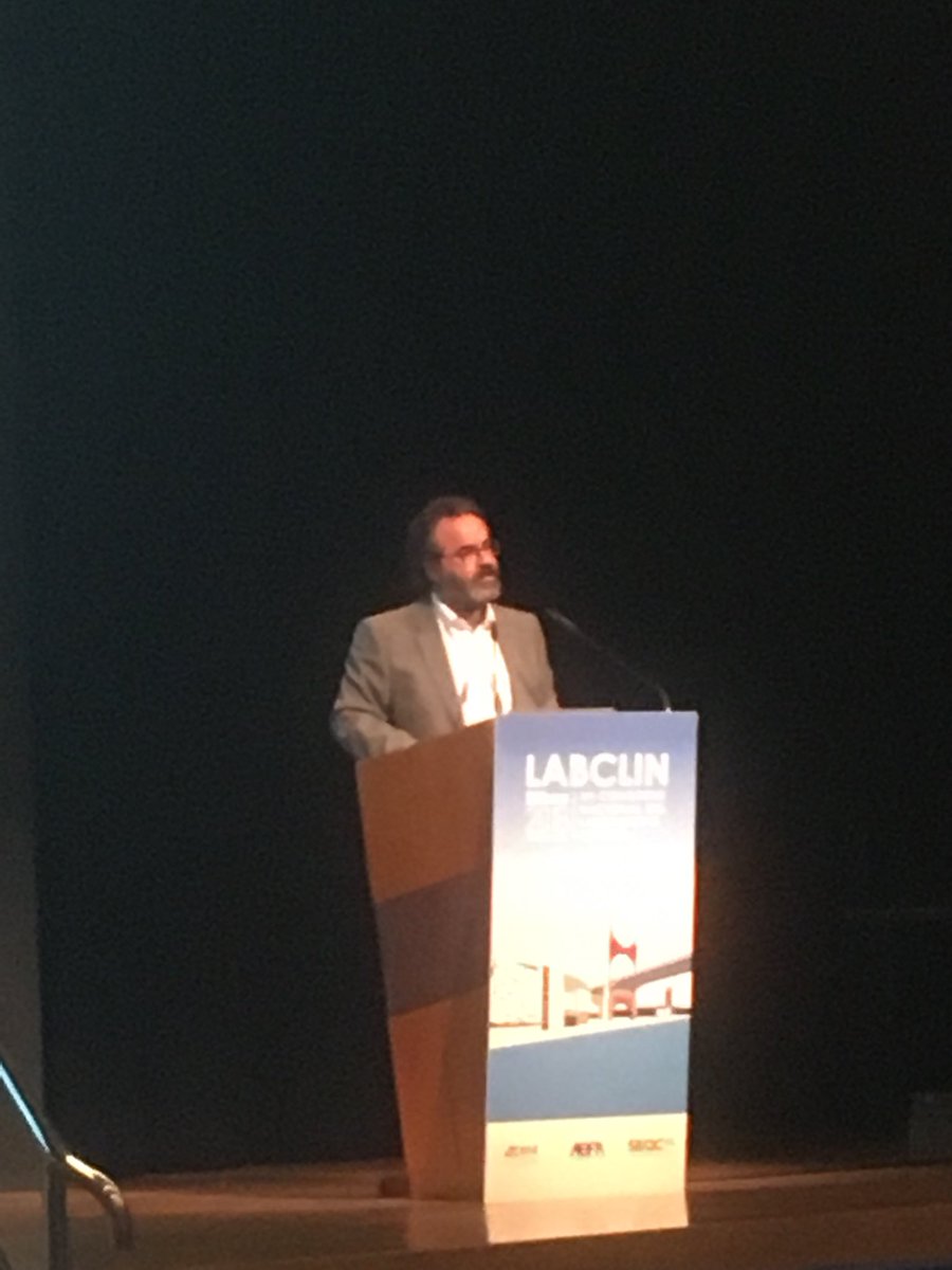 SantiagoPM50's tweet photo. #LabClin2018 
Conferencia Dr Luis Montoliu
CRISP https://t.co/pjvmnwAr6G