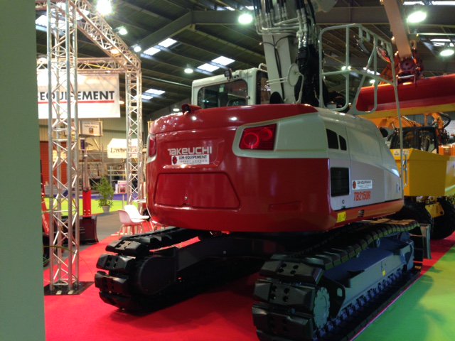 GroupeLem's tweet image. Dernier jour d&apos;@artibat2018 ! Retrouvez-nous sur le stand 👉1A01👈 pour voir la nouvelle pelle #Takeuchi 2150R !