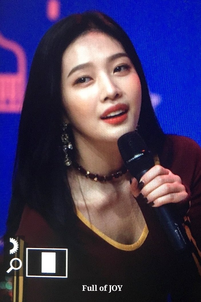 FullofJoy960903's tweet photo. 181026 GMF

#조이 #Joy #박수영 #레드벨벳 #RedVelvet https://t.co/huQoyiRHBj
