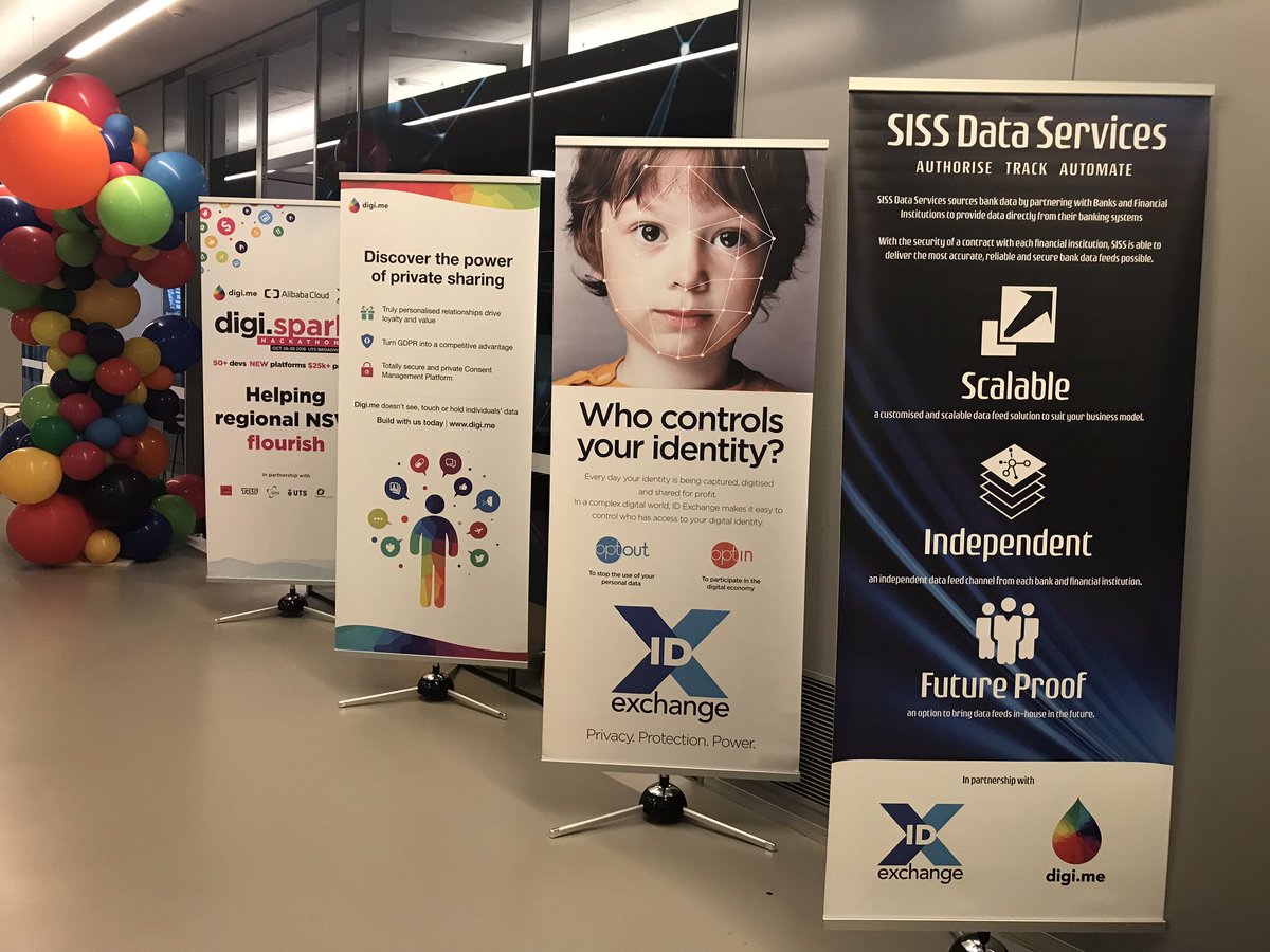 CSO_Australia's tweet image. #digisparkhack and our favourite @daniellatraino opening up this evenings Hackathon organised by the amazing #digime team @sparkfestivalau