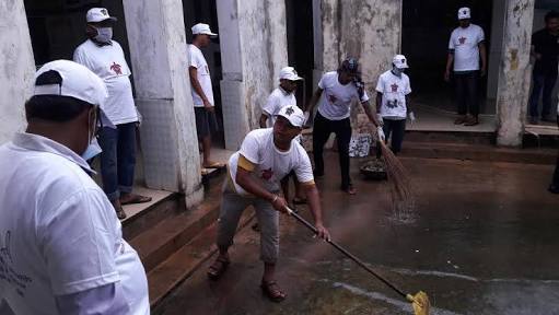 OdishaP's tweet photo. Pure Volunteerism undertaken by Odisha Pride @PMOIndia https://t.co/Lf6NTjyl2k