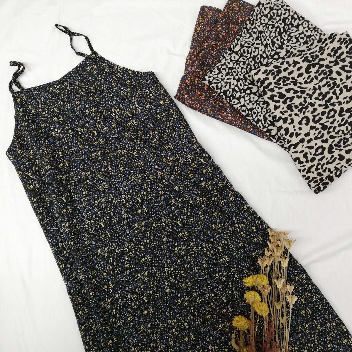 Retrogirl Official New Arrival ワンピとしてはもちろん 上からトップスをかぶせても 可愛い 人気の柄のアソート展開 柄アソートキャミop Re8p0122d002 店舗入荷中 Retrogirl レトロガール 週末はレトロガールで 週末レトロガール