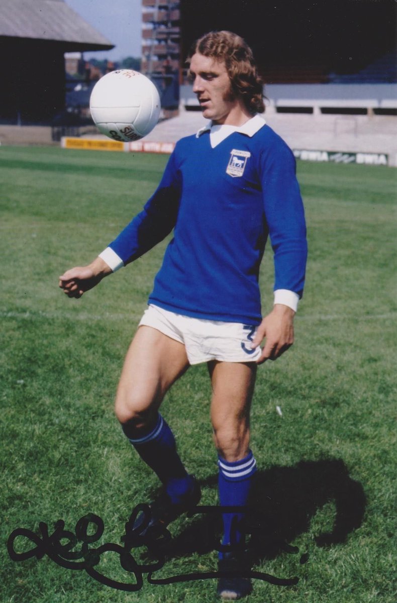 BenNotley's tweet photo. Forget the mad events of yesterday, today, we think of the Beattie family. A legend put to rest, an Ipswich hero! Thank you for everything you done in an Ipswich shirt, I know you're captain of Bobby's team up there already, enjoy it! We're all thinking of you today #RIPBeat 🔵⚪ https://t.co/Kor0Ak27IY