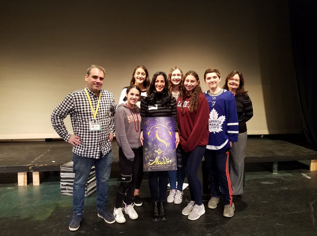 chappaqua_csd's tweet photo. .@laurynciardullo, a cast member of @aladdin for 5 yrs (covering 7 roles including Jasmine), facilitated a master class with musical theater students. She coached them on the songs they are currently working on, discussed what it's like to work on B'way, and answered questions. https://t.co/EJl7utdAZW