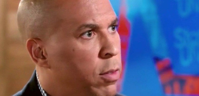 TheRightScoop's tweet image. BREAKING: Suspicious package also sent to Cory Booker and James Clapper at CNN! therightscoop.com/breaking-suspi…