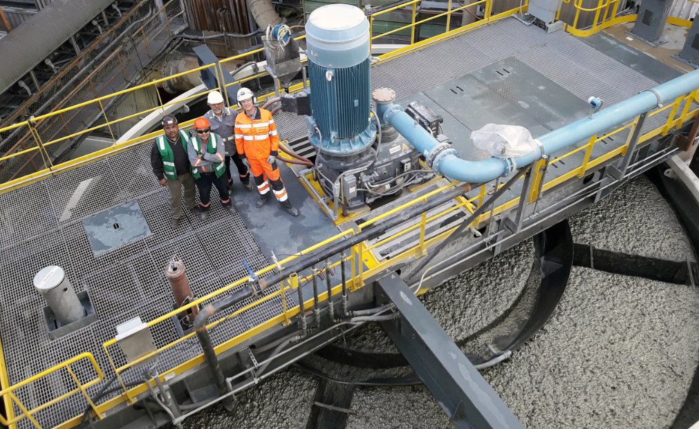 MiningMagazine's tweet photo. Two #Outotec #TankCell e630s – among the largest operating #flotation #cells in the world – are now running at #GrupoMexico’s #BuenavistadelCobre #concentrator in northern #Mexico https://t.co/gQaul89OVe #mining #processing @outotec https://t.co/YYN6TwF8yu