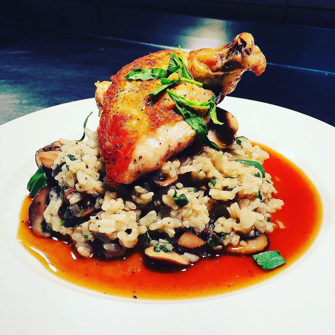 chestnutpub's tweet photo. Book your table to check out our brand new Autumn/Winter a la carte menu. Served Wednesday to Saturday 5:30 till 9pm 🍽
.
.
.
#food #alacarte #gastropub #fresh #seasonal #chefsofinstagram #radcliffeontrent #nottingham https://t.co/Fm851TMA4M