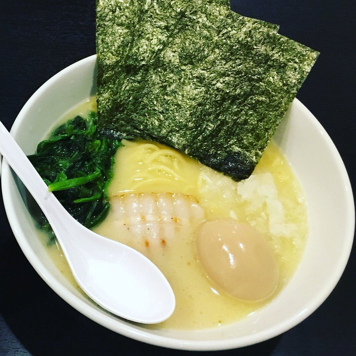 r12346789's tweet photo. 新宿からの帰り道でめっちゃ腹減ったし、久しぶりにゴッチのラーメンを食べに八千代台へ！
死ぬほど美味かった＾＾
美味しいラーメン食べたい人はオススメです！ https://t.co/uRtSdRbsww