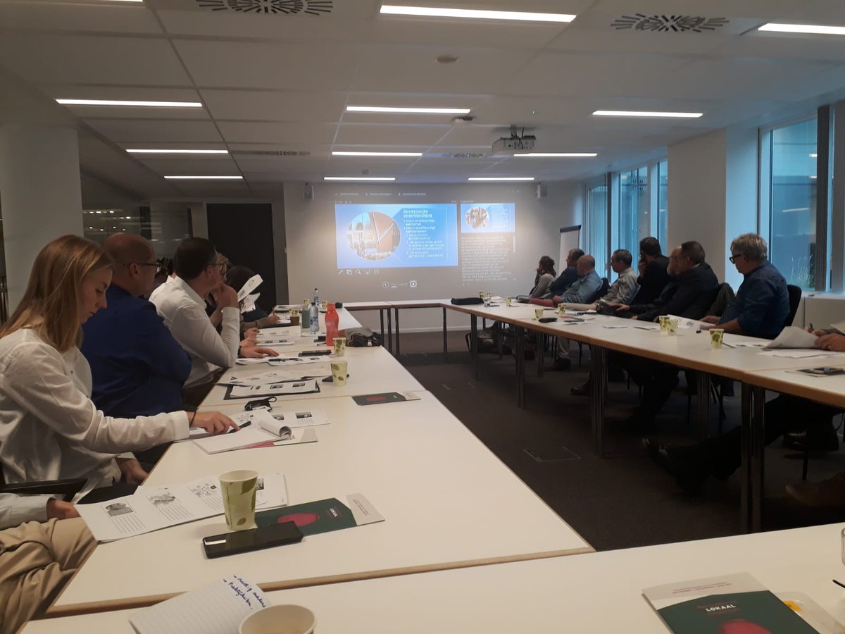 Introductiesessies voor nieuwe raadsleden: we maken er werk van! <a href="/vvsg/">VVSG</a> <a href="/ExelloNet/">Exello.net</a> en <a href="/vlofin/">Vlofin vzw</a> goo.gl/yhxRgT #Lokaalbestuur
