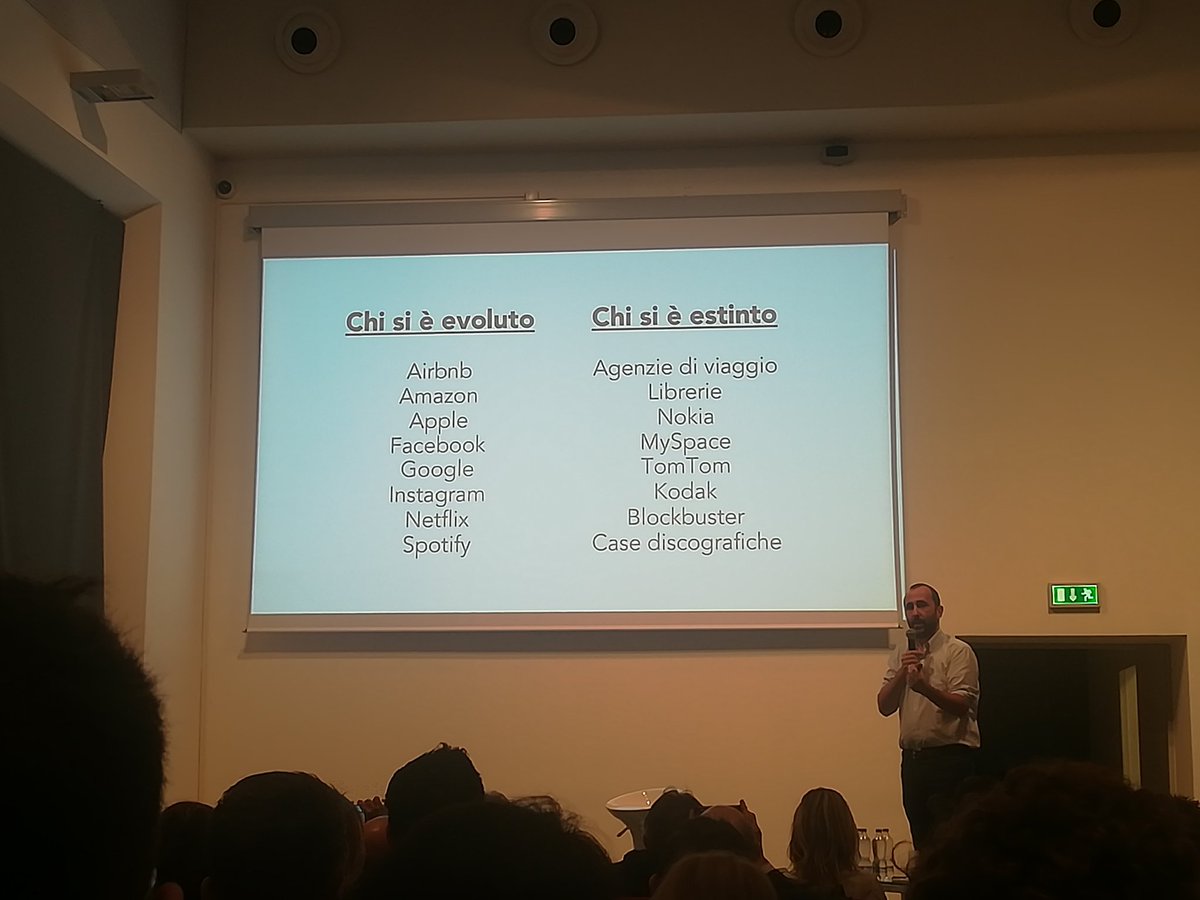 Alessandra_Zz's tweet image. #Innovazione vs evoluzione. Tutti i grandi colossi tecnologici che conosciamo oggi non ci permettono di fare cose che prima non facevamo, ma ci permettono di farle più facilmente. @ferrazza #Digitalsaleslab #dsl18 @SQcuoladiBlog