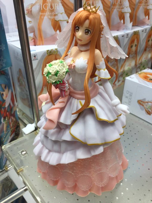 セガ龍ヶ崎 新商品入荷情報 ソードアート オンライン コード レジスタ Exqフィギュア ウェディング アスナ 正面も後ろ姿もとっても美しいアスナが入荷しました ウエディングドレスも細かく作られていてずっと眺めていられそう 是非getしにご