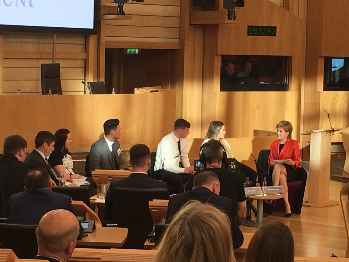 Panel discussion with FM <a href="/NicolaSturgeon/">Nicola Sturgeon</a> and <a href="/YE_Scotland/">Young Enterprise Scotland</a> Company Programme participants from Lite <a href="/northfieldaca/">Northfield Academy</a> and <a href="/estrela_ye/">Estrela</a> on their business journey #enterprisingyoungpeople #oustandingyoungbusiness