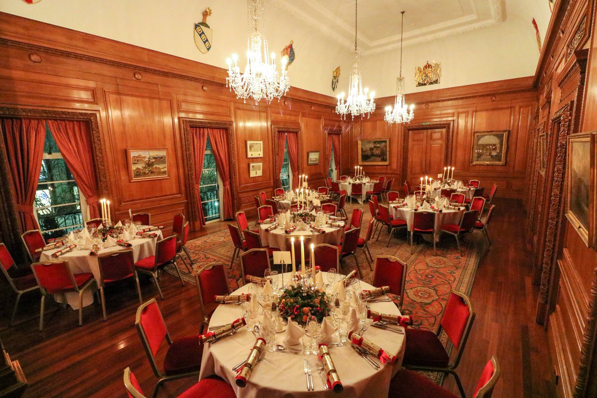 ITAVenues's tweet photo. Found your perfect Christmas party venue yet? Brewers' Hall will be transformed into a spectacular Christmas Lodge this year, seated lunch packages start from £97ph and dinner packages from £106ph #HelloMerry #Christmasparty #Christmasvenue #Christmaslodge @BrewersCompany https://t.co/ov5Nd1O3D6