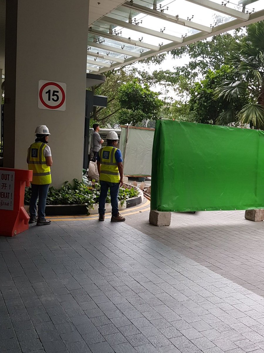 wiredboxgroup's tweet photo. #eBUS #OppChargingStation finally taking off at Cleantech One #abb #wiredboxgroup #NTU #LTA https://t.co/0xFP2mQNMB