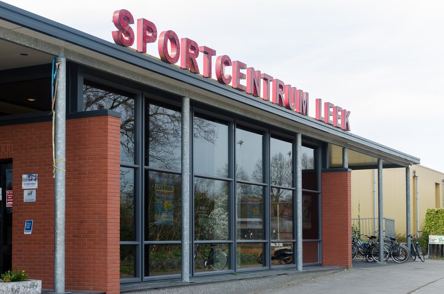 ImpalaLeek's tweet photo. Thuiswedstrijden op zaterdag worden gespeeld in de Topsporthal @SportcentrmLeek vanaf 12.30 uur met o.a. MC3 en MC1. Vanaf 14.30 uur MB1, MB2 en JA1 en vanaf 16.30 uur MA1 en MC4. Tot slot vanaf 18.30 uur DS1 en DS5. Kortom.. Volleyballen doe je bij Impala https://t.co/PLnfjkGBDi https://t.co/PiQNtLNWfd