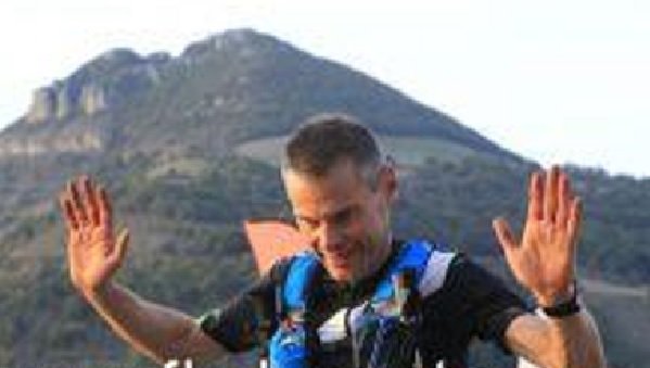 UltraloperArjan's tweet photo. Hallo! Mijn verslag van de Endurance Trail des Templiers in Millau staat op de site https://t.co/0hkpLr9ld7 . https://t.co/I9l6OqseQD