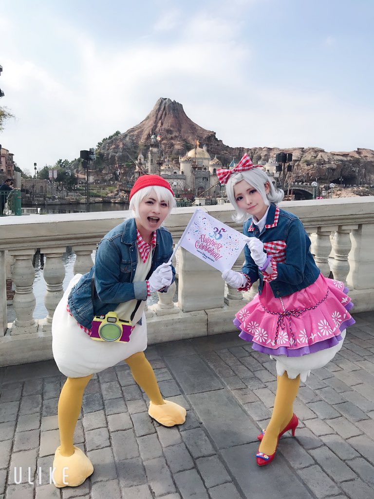 Hime 1 21 Ftw ハロニュ仮装デイジー 寝坊したので午後からのインだったけど きらドナとニューヨークデートしてきました 明日は 栗鼠2匹も一緒でインしまーす 言い方w Dハロ仮装 ひめ 仮装18 ディズニー仮装18 ディズニー仮装