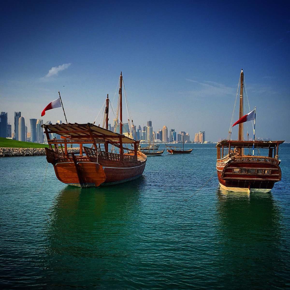 Qatar Airways tweet media