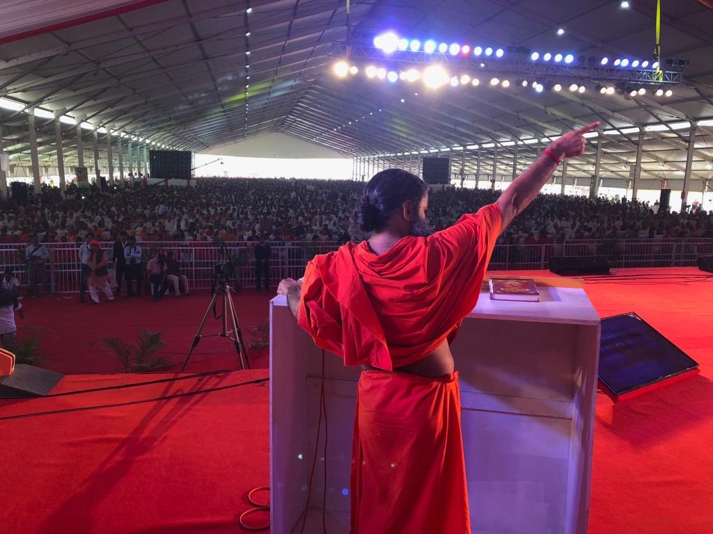 рд╕реНрд╡рд╛рдореА рд░рд╛рдорджреЗрд╡ (@yogrishiramdev) on Twitter photo рдорд╣рд░реНрд╖реА рджрдпрд╛рдирдВрдж рдХреЗ рд╡рд┐рдЪрд╛рд░ рдРрд╕реЗ рд╣реИ рдЬреЛ рдордиреБрд╖реНрдп рдХреА рдЖрддреНрдорд╛ рдХреЛ рдЬрдЧрд╛ рджреЗрддреЗ рд╣реИрдВред рдЖрдк рдЕрдкрдиреЗ рдмрдЪреНрдЪреЛрдВ рдХреЛ рд╡реЗрдж рдпрд╛ рдЙрдкрдирд┐рд╖рдж рдкрдврд╝рд╛рдПрдВ рдпрд╛ рди рдкрдврд╝рд╛рдПрдВ рд▓реЗрдХрд┐рди рдорд╣рд░реНрд╖рд┐ рджрдпрд╛рдирдВрдж рдХрд╛ рдЪрд░рд┐рддреНрд░ рдЬрд░реВрд░ рдкрдврд╝рд╛рдПрдВ - <a href="/yogrishiramdev/">рд╕реНрд╡рд╛рдореА рд░рд╛рдорджреЗрд╡</a> at International Arya Mahasammelan рдорд╣рд░реНрд╖реА рджрдпрд╛рдирдВрдж рдХреЗ рд╡рд┐рдЪрд╛рд░ рдРрд╕реЗ рд╣реИ рдЬреЛ рдордиреБрд╖реНрдп рдХреА рдЖрддреНрдорд╛ рдХреЛ рдЬрдЧрд╛ рджреЗрддреЗ рд╣реИрдВред рдЖрдк рдЕрдкрдиреЗ рдмрдЪреНрдЪреЛрдВ рдХреЛ рд╡реЗрдж рдпрд╛ рдЙрдкрдирд┐рд╖рдж рдкрдврд╝рд╛рдПрдВ рдпрд╛ рди рдкрдврд╝рд╛рдПрдВ рд▓реЗрдХрд┐рди рдорд╣рд░реНрд╖рд┐ рджрдпрд╛рдирдВрдж рдХрд╛ рдЪрд░рд┐рддреНрд░ рдЬрд░реВрд░ рдкрдврд╝рд╛рдПрдВ - <a href="/yogrishiramdev/">рд╕реНрд╡рд╛рдореА рд░рд╛рдорджреЗрд╡</a> at International Arya Mahasammelan