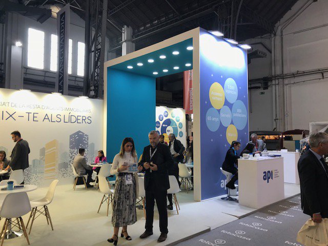 apicatalunya's tweet image. Seguim al #BarcelonaMeetingPoint. Vine a visitar-nos!

#api #apibarcelona #immobiliaria