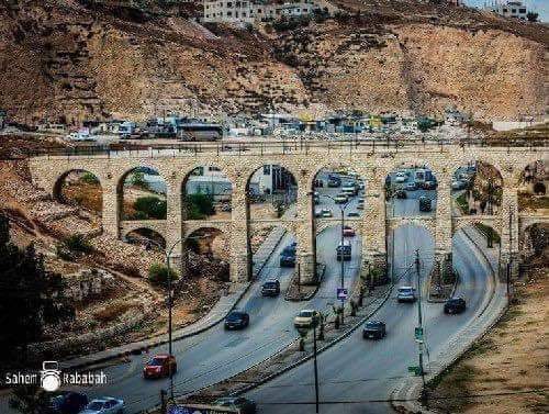 sidra14214's tweet photo. جسور العثمانيين صامدة من مئات السنين ..
ولو كان جسرُ البحرِ الميّت يتكئُ على أعمدةٍ قويّةٍ ما سقط، ولكنّه يتكئ على أعمدة من فسادٍ فسقط وسقطنا كلّنا معه #deadsea 
#سيول_الاردن https://t.co/VGBUcwp35y