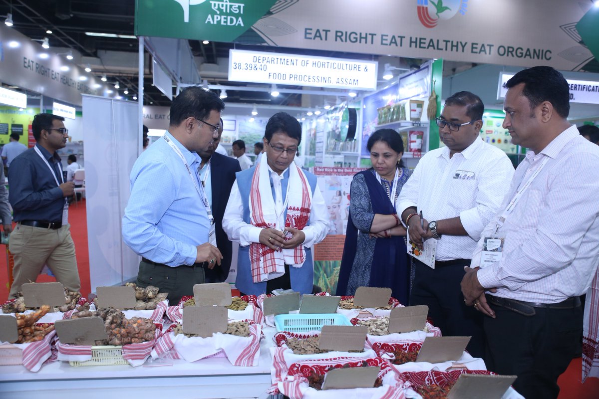 APEDADOC's tweet photo. #BIOFACH2018
Chairman #APEDA Mr. Paban Kumar Borthakur interacting with the exhibitors at their stall. https://t.co/m687Aekubs