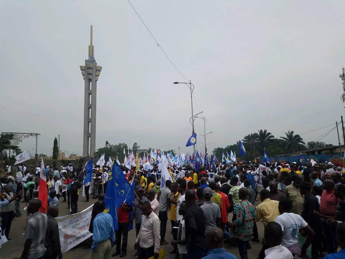 tshidmukendi's tweet photo. #RDC
Déjà sur le lieu
#Marche26octobre #26oct2018 https://t.co/ujpHuyx3uS