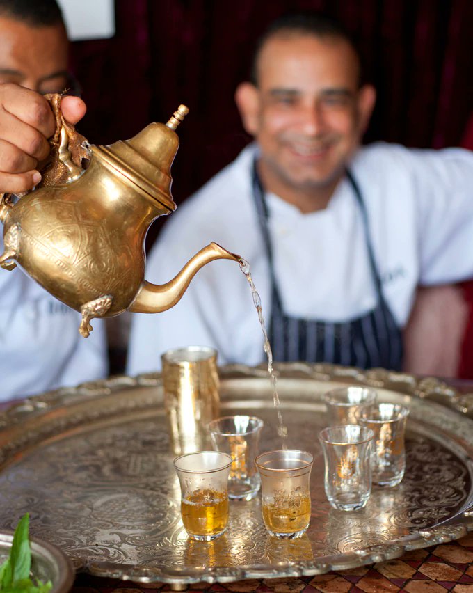 TeawithSusMita's tweet photo. Did you know in Morocco, it is the man’s job to pour the tea. He holds the long spouted pot high above the glass while pouring so that each glass of tea has a slightly frothy head to it.
#tea #teatrivia #teafacts #Moroccantea #teacustoms #teaceremony #globalcustoms #teaartist https://t.co/3gLFWCMSxo