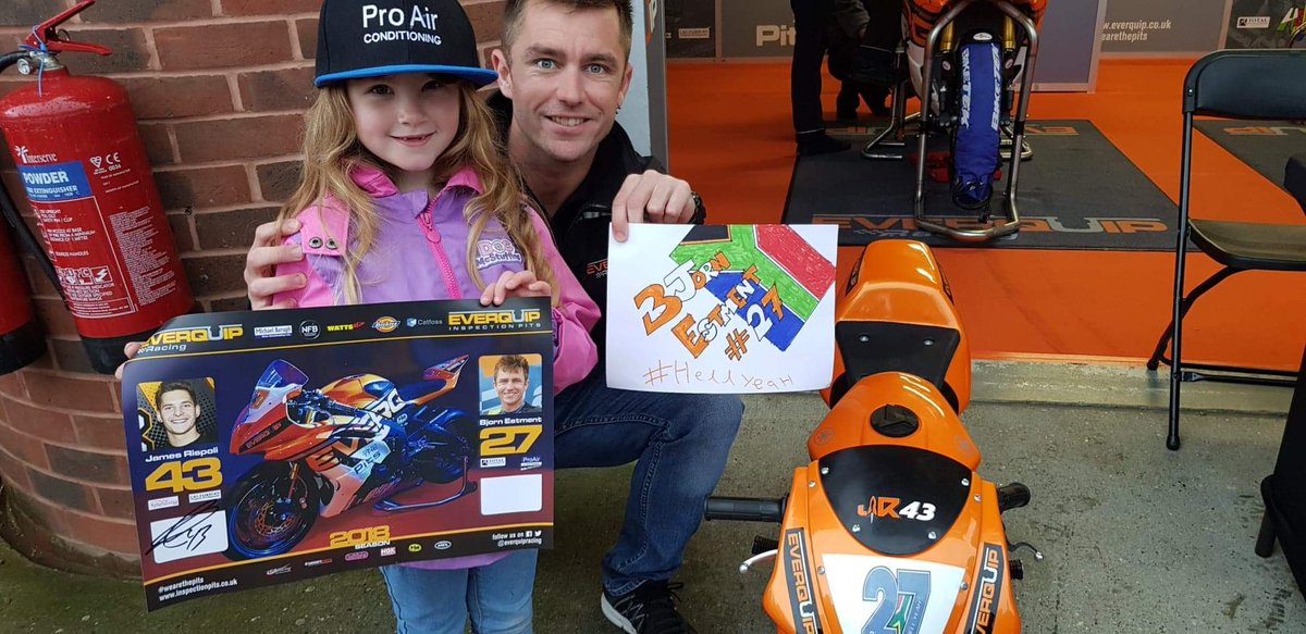 ArronOrriss's tweet photo. The lovely Jane from @EverquipRacing just sent over these pics of my little lady meeting two of her favourite riders. @bjornestment27 and @JamesRispoli . The everquip team are an amazing group and awesome team. #wearethepits #hellyeah #stoked #jr43 #proaircondioning #27 https://t.co/YK7biwRhUY