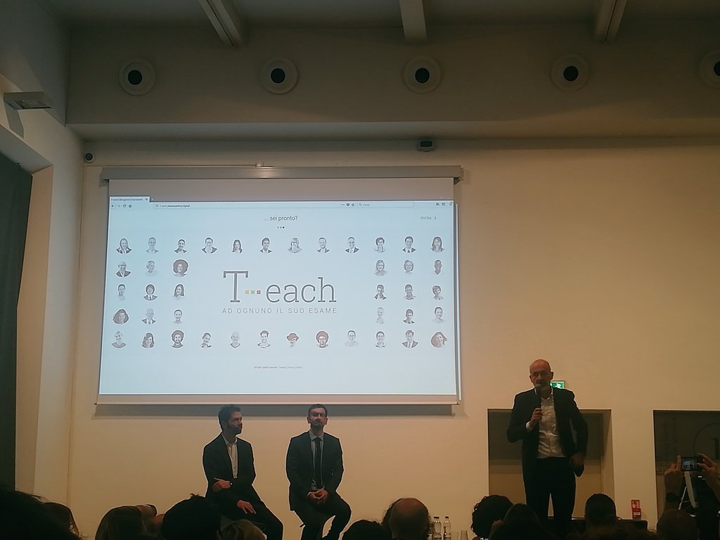 Alessandra_Zz's tweet image. D. Pellegrini: "La #formazione è competizione, ma incanalata in maniera intelligente". 
#sdbawards #Digitalsaleslab #dsl2018