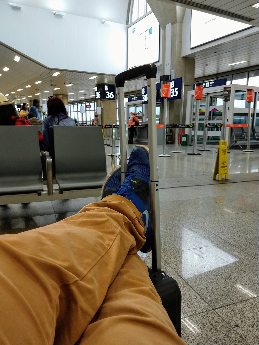 BlitzFeitosa's tweet photo. Partiu Salvador...Conferência Farol Camp! #umdespertar #revivalinBahia https://t.co/mYVkw8Gdol