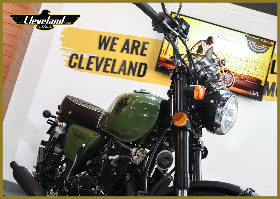CCWINDIA's tweet photo. Take a look at our second pitstop, HOSUR.
Stay tuned for more updates!
#ClevelandCycleWerks #CCWIndia #CCW #Hosur #Tamilnadu #PureAmericanBiking
#WeAreCleveland #LongLiveTheMotorcycle https://t.co/WOdWtWY6uD
