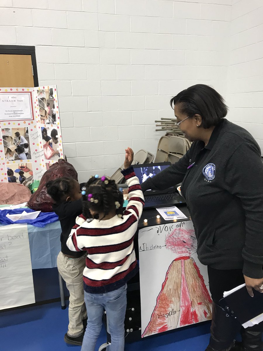 APSD_MsJaime's tweet photo. Our STEAAM Team ready to present for their families for Lights on After School! Loved how they showcased their work brilliant work! #performancepassionpurpose #NextLevelAPSD #SteaamTeam #projectbasedlearning https://t.co/5EkHsITik5