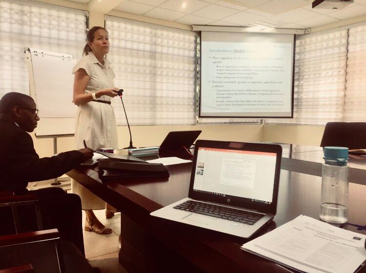 Liza Debevec @fatou2002 (#MARISNetwork coordinator) speaking about @IWMI_ & @WLE_CGIAR #migration research at the ‘Migration and Social Transformation in Ghana’ stakeholder dialogue at the IWMI office in Ghana.

#migrationmatters - maris.iwmi.org