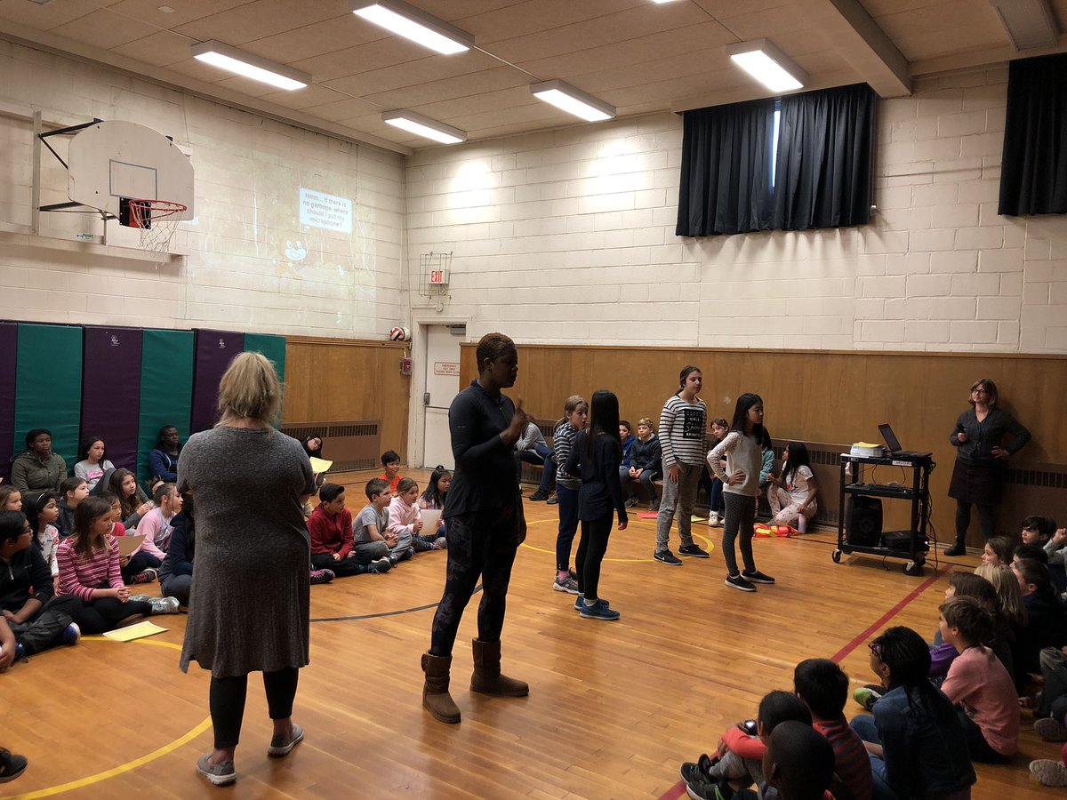 luv2teech1's tweet photo. @FaywoodABC #characterassembly #ecoskits @EcoSchoolsTDSB @tdsb @ON_EcoSchools https://t.co/12LVl7dYaa