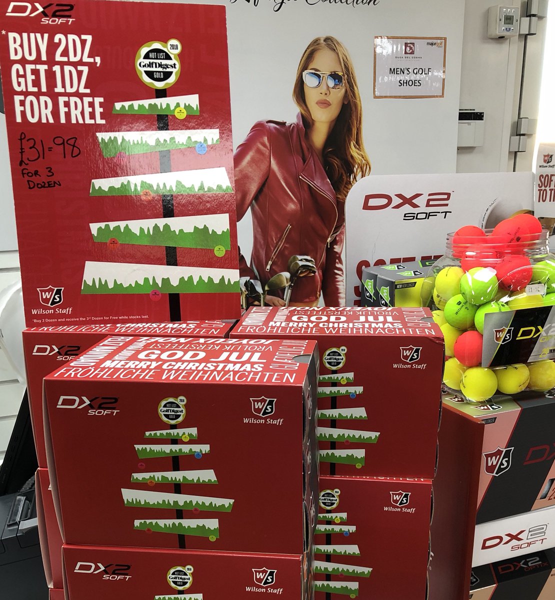majorgolfdirect's tweet photo. Christmas is coming.... treat yourself or someone to @WilsonGolf #dx2soft offer... 3 for 2... 3 Doz balls for only £31.98. #xmas #golfballs #limitedtimeoffer #wirral #huddersfield https://t.co/svywQGUMf7