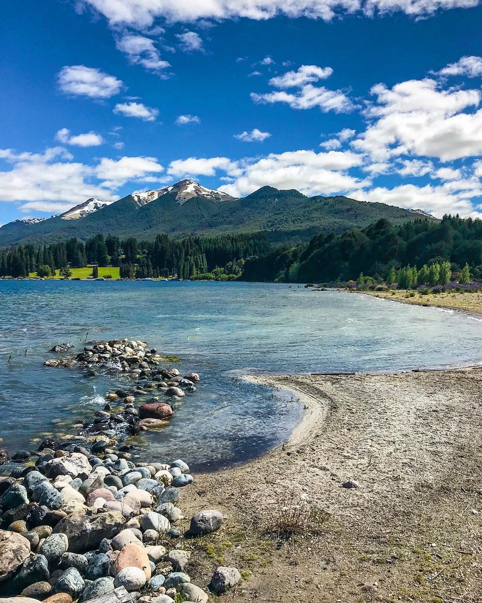soymariche's tweet photo. #BuenViernes
Rincones que enamoran
#VillaLaAngostura #Neuquen
#Mipreferido #MiOasis 
#joakomendonka Patagonia 🇦🇷
Privilegiada sin dudas!🙌🏼 https://t.co/3DRG0TI5IL