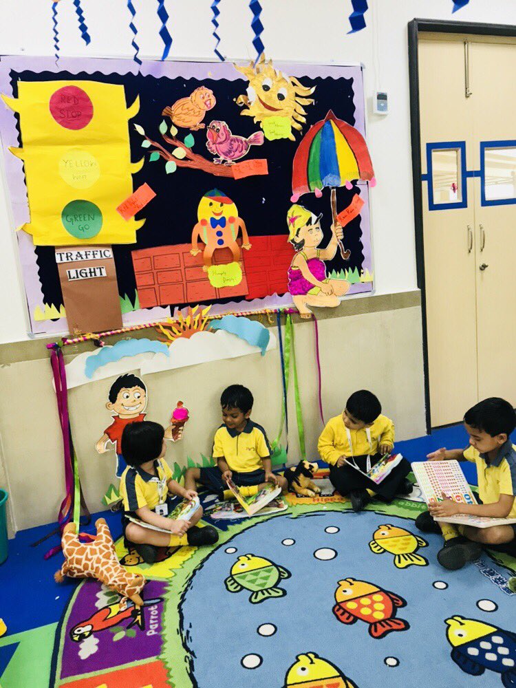 dikshamadaan6's tweet photo. Story telling creates a positive atmosphere in any class #inspire #connect #engage #nursery class @pwskaushambi @sapna_sukul @KumarMa73058484 @ShikhaVig https://t.co/pZbhYyLmfp