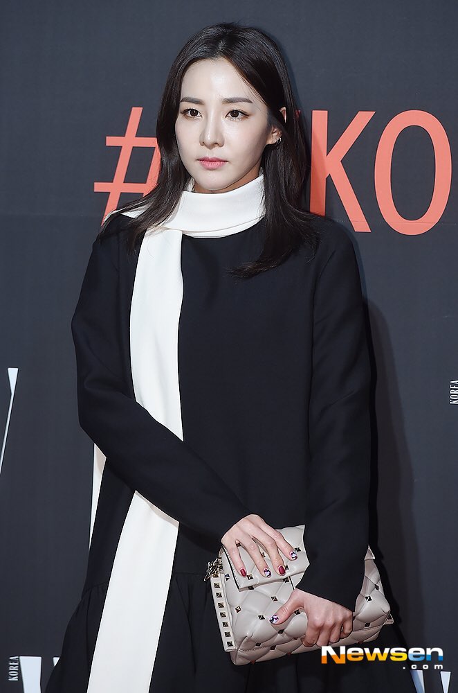 xxirxxnoy's tweet photo. Will never get tired to say how beautiful she is 😍✨ https://t.co/PdUHDwFlQ5