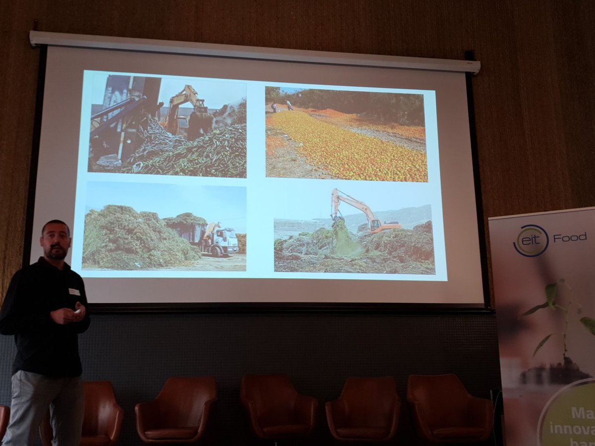 EITFood's tweet image. 1 of 14 startups competing for #innogrants18: @circularcrop recycles up to 1 ton of organic #FoodWaste per day using black soldier flies and earthworms #circulareconomy #Food2030 #BSFL