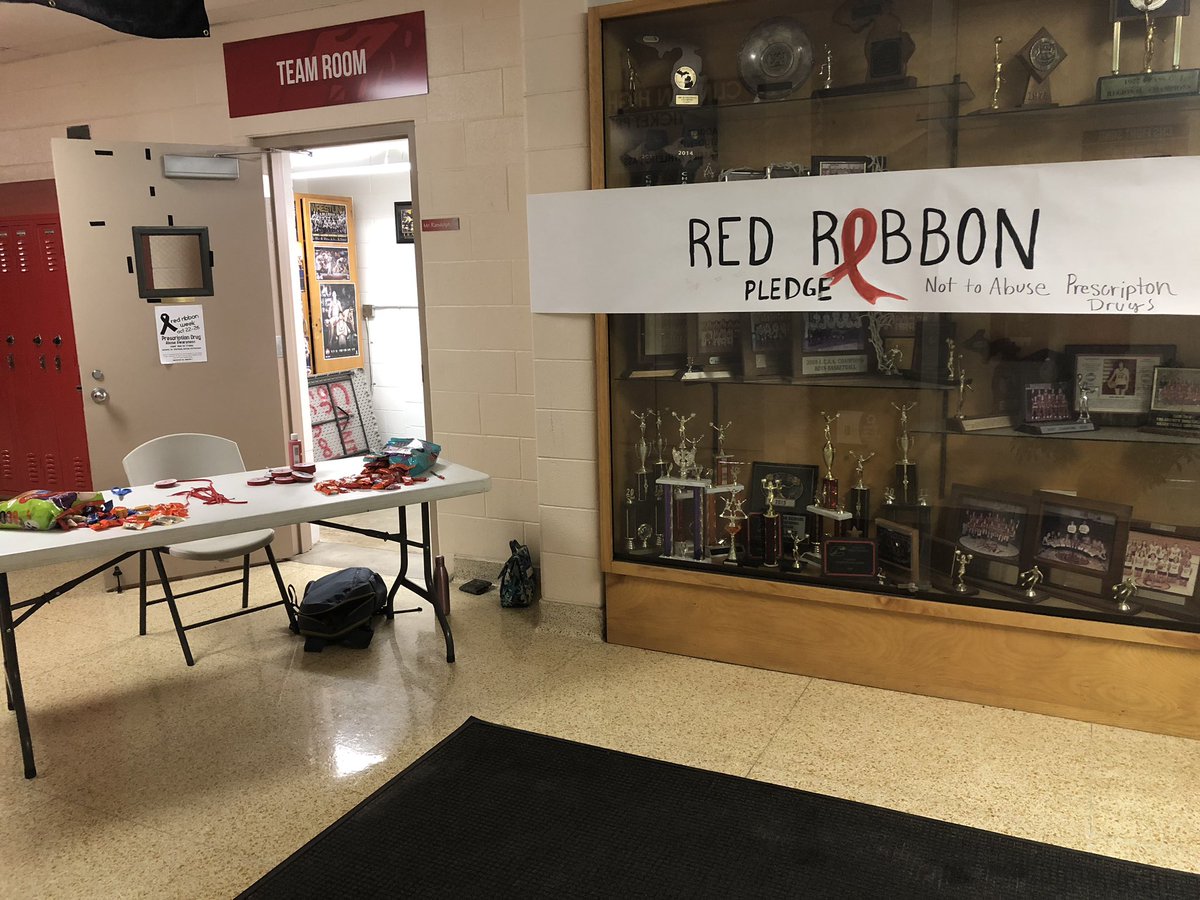 SaddSplt's tweet image. Stop in and help support! ❤️