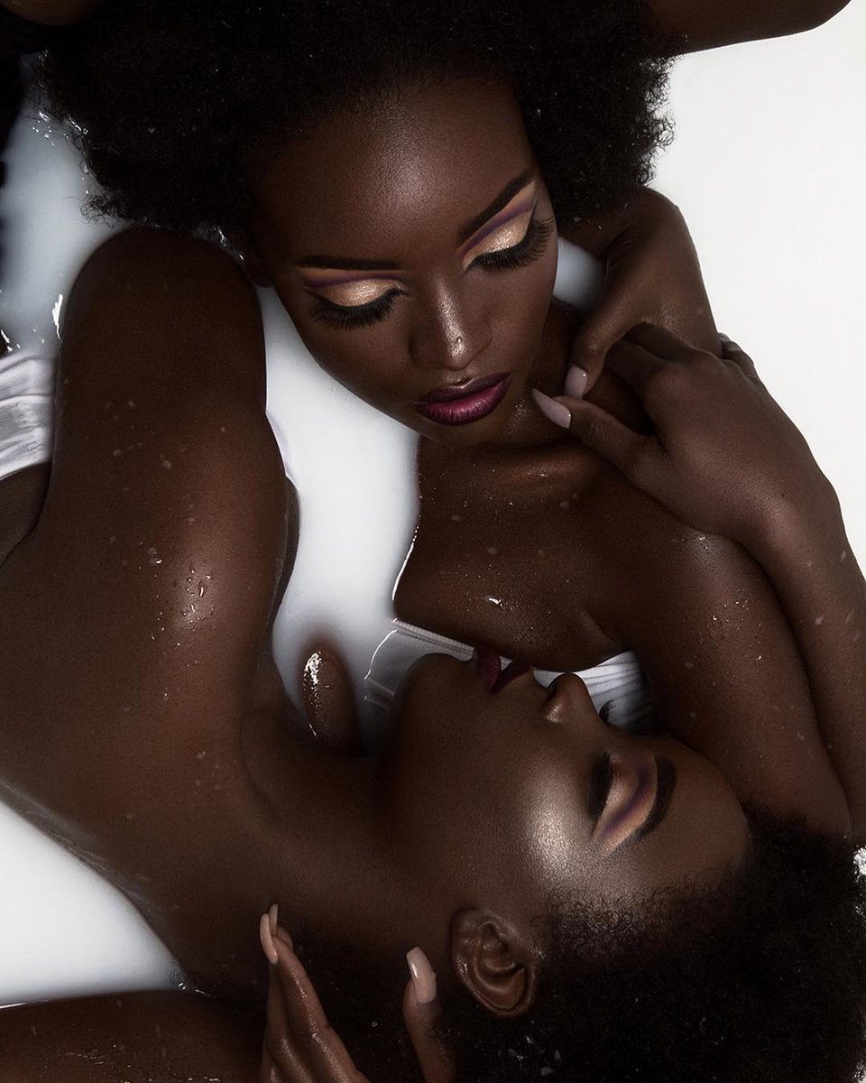 54artistry's tweet photo. MILK &amp; CHOCOLATE BATH #54artistry https://t.co/dJ5OJELTB9